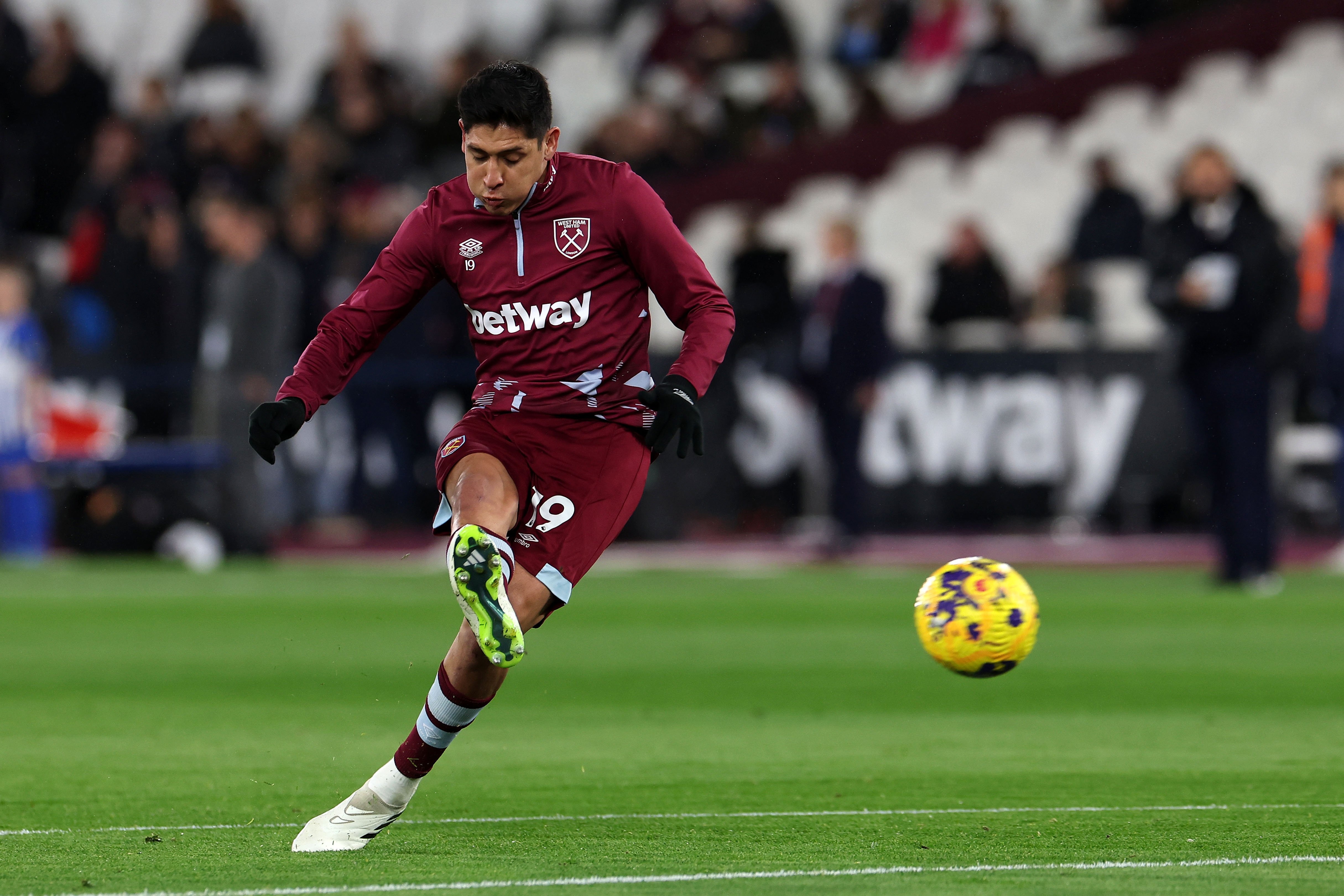 pp电子-阿斯报:墨西哥国脚埃德森-阿尔瓦雷斯引发多队争夺,费内巴切与国米在列