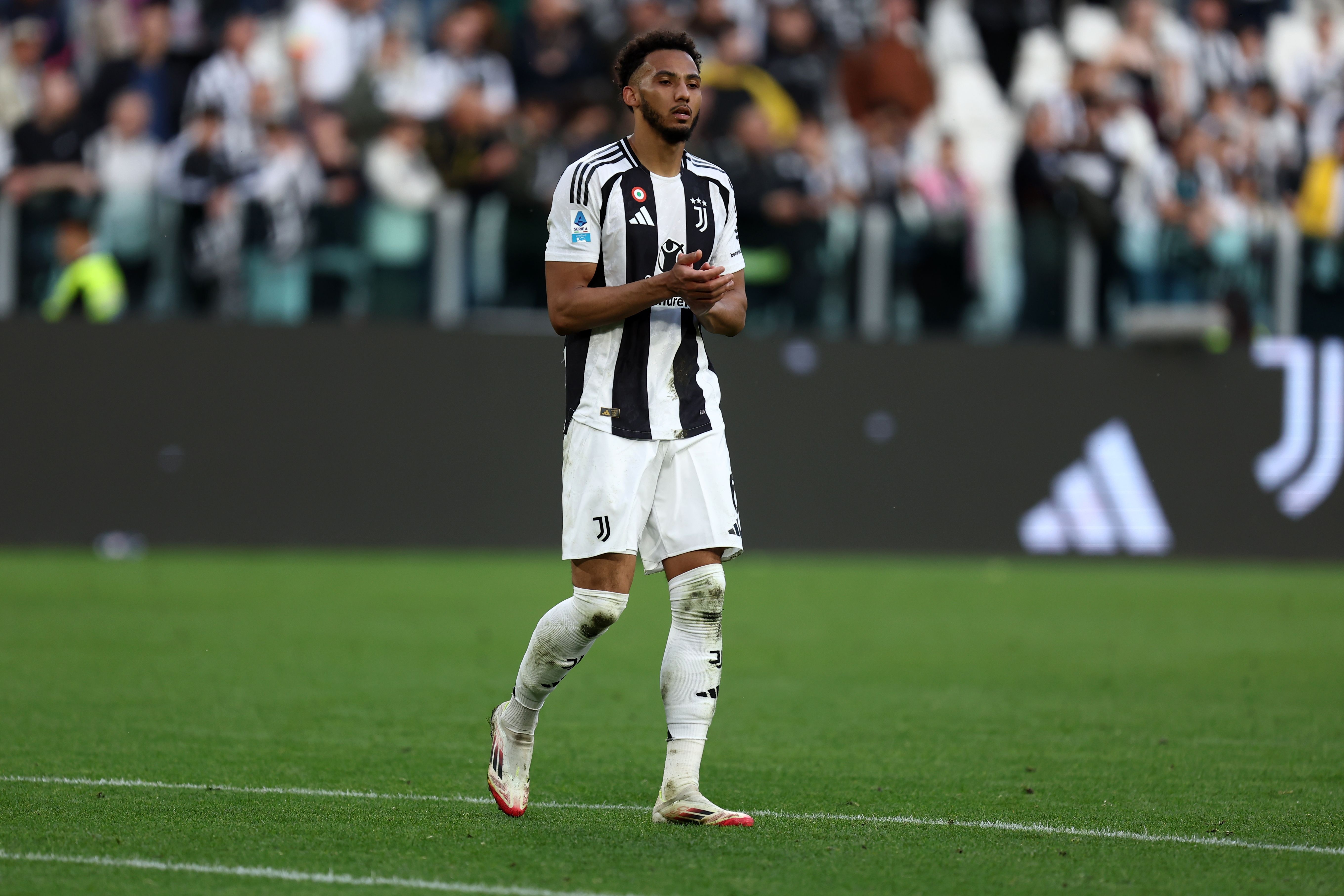 斯基拉:水晶宫、桑德兰有意凯利,球员希望留在尤文