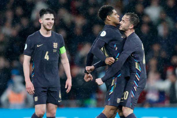 pp电子-95分钟绝平南门打农夫三拳！三狮1负1平却见希望？